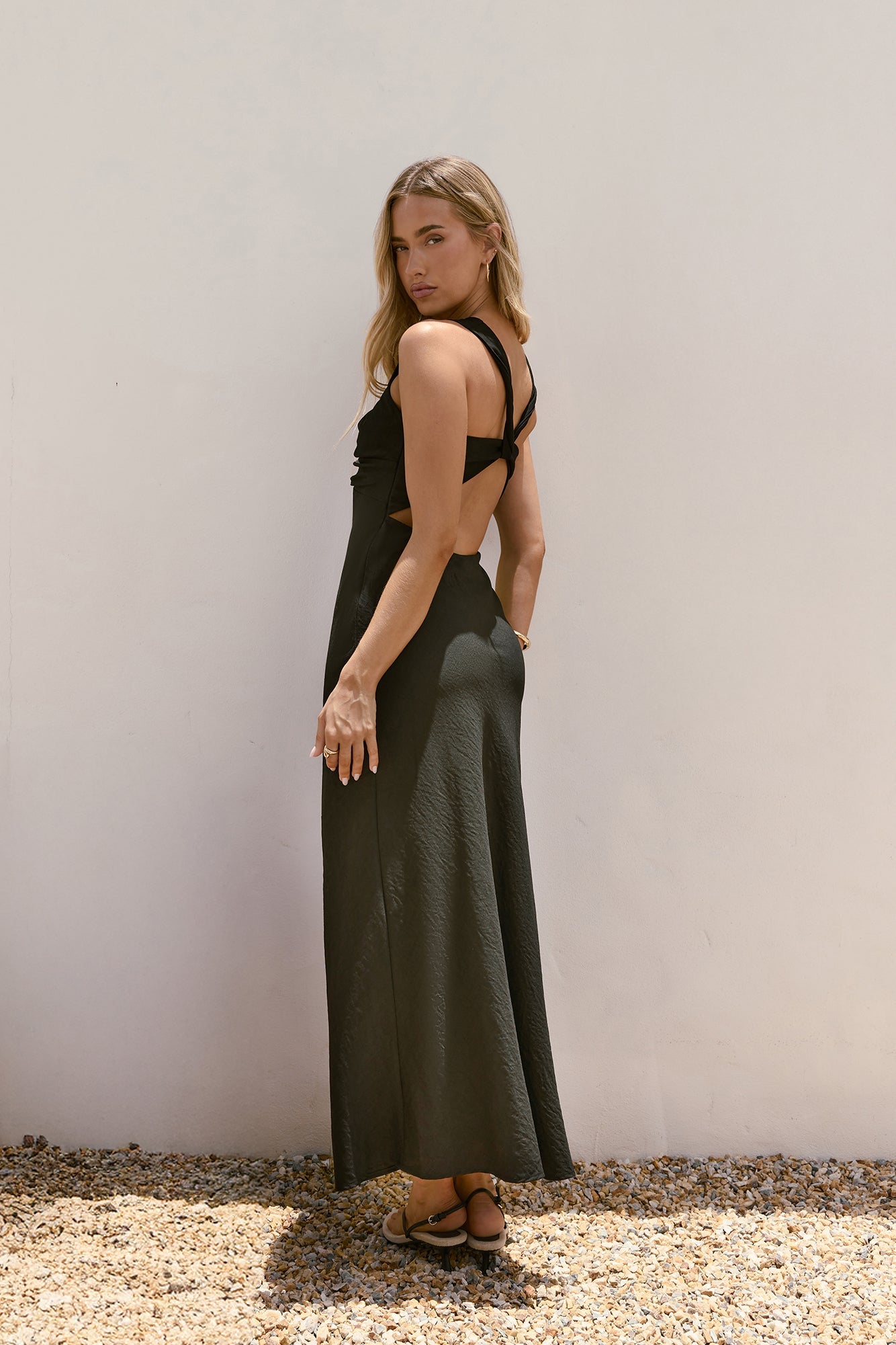 Damen Maxikleid mit V-Ausschnitt und gedrehtem Detail Jully