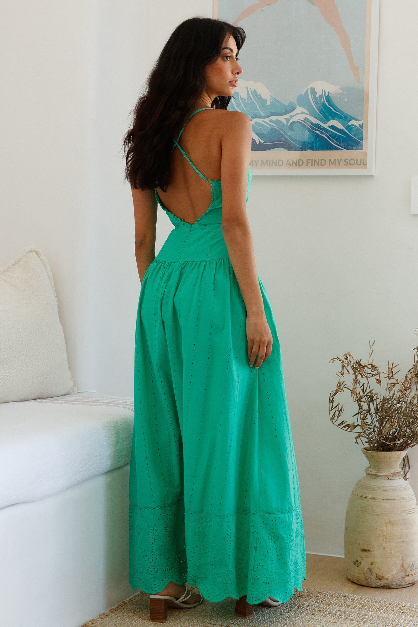 Damen Maxikleid mit V-Ausschnitt und gestickten Details Jully