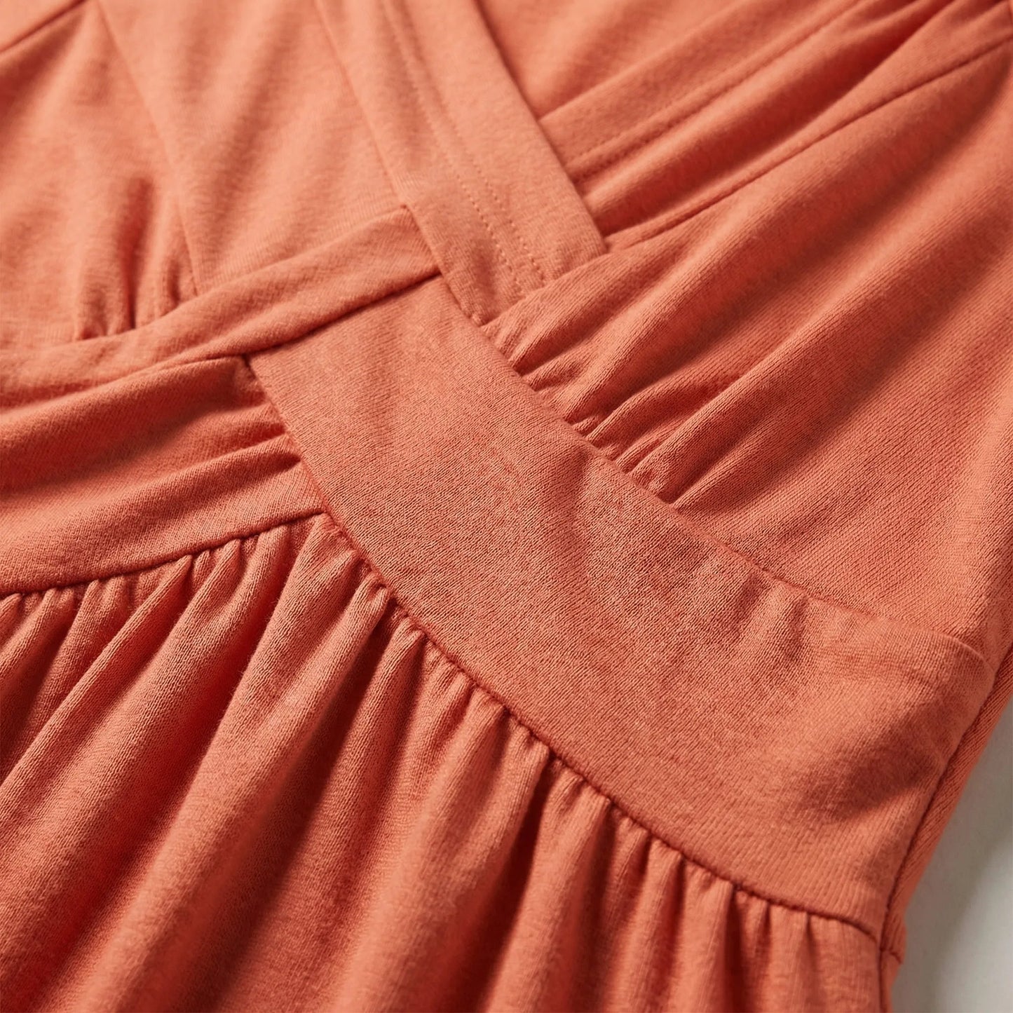 Damen Maxikleid mit V-Ausschnitt und praktischen Taschen Jully