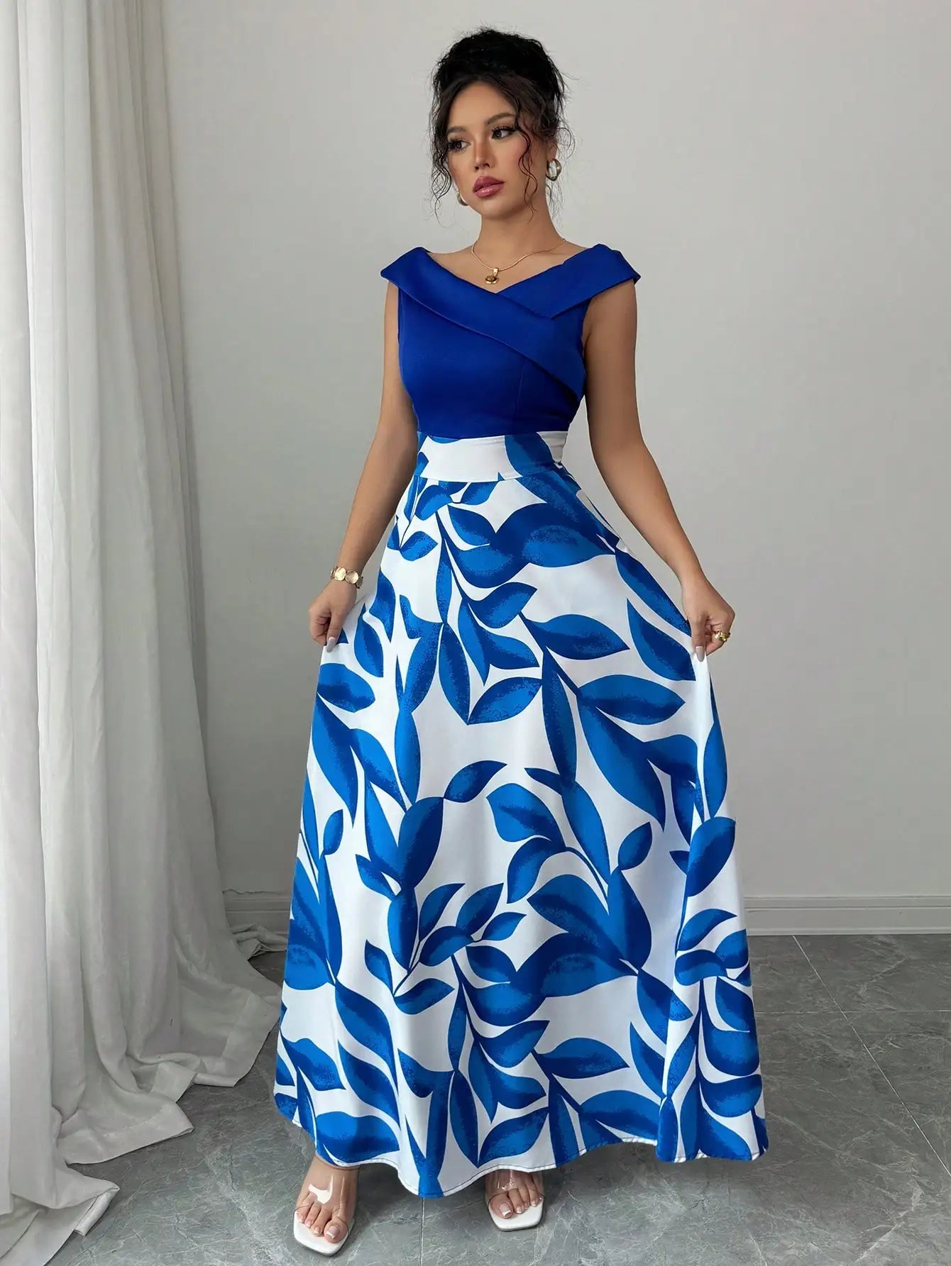 Damen Maxikleid mit asymmetrischem Ausschnitt und Blumenmuster Jully
