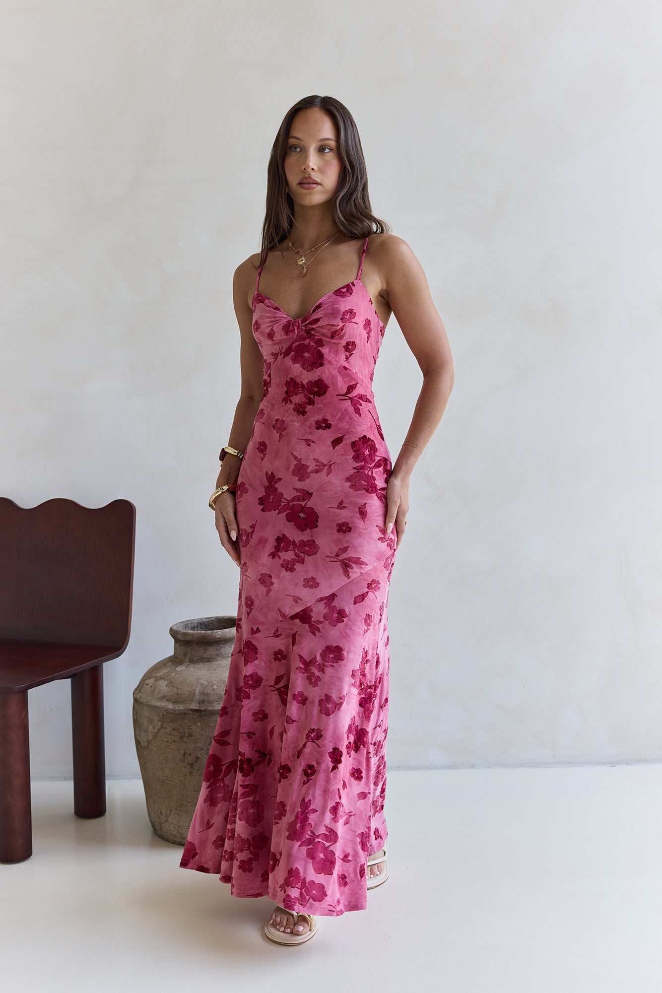 Damen Maxikleid mit floralem Jacquard-Muster Jully