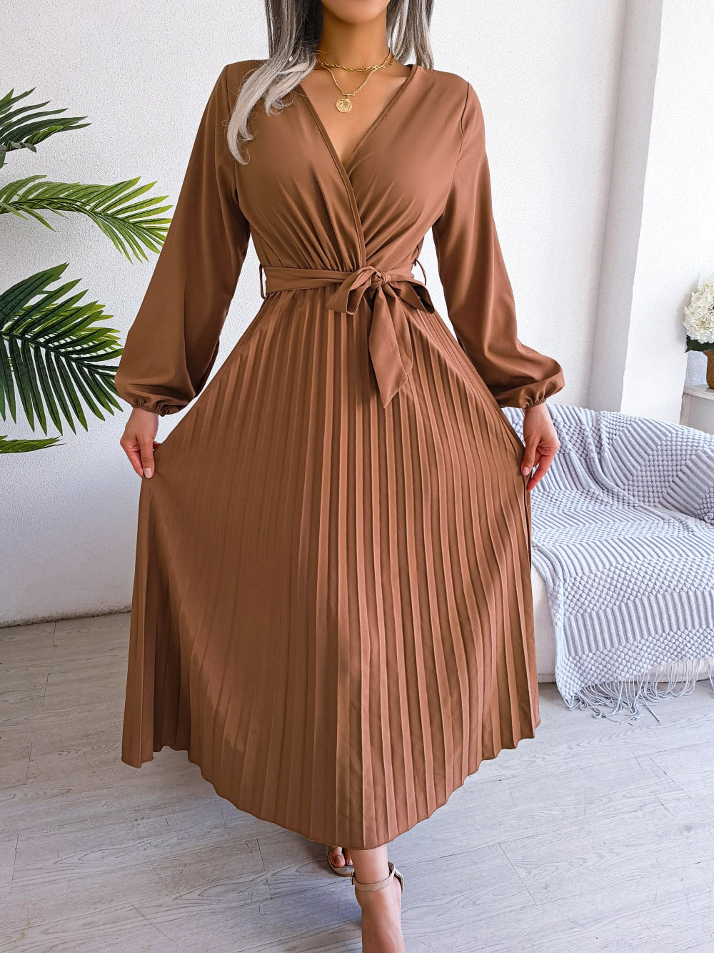 Damen Maxikleid mit plissiertem Rock und Laternenärmeln Jully