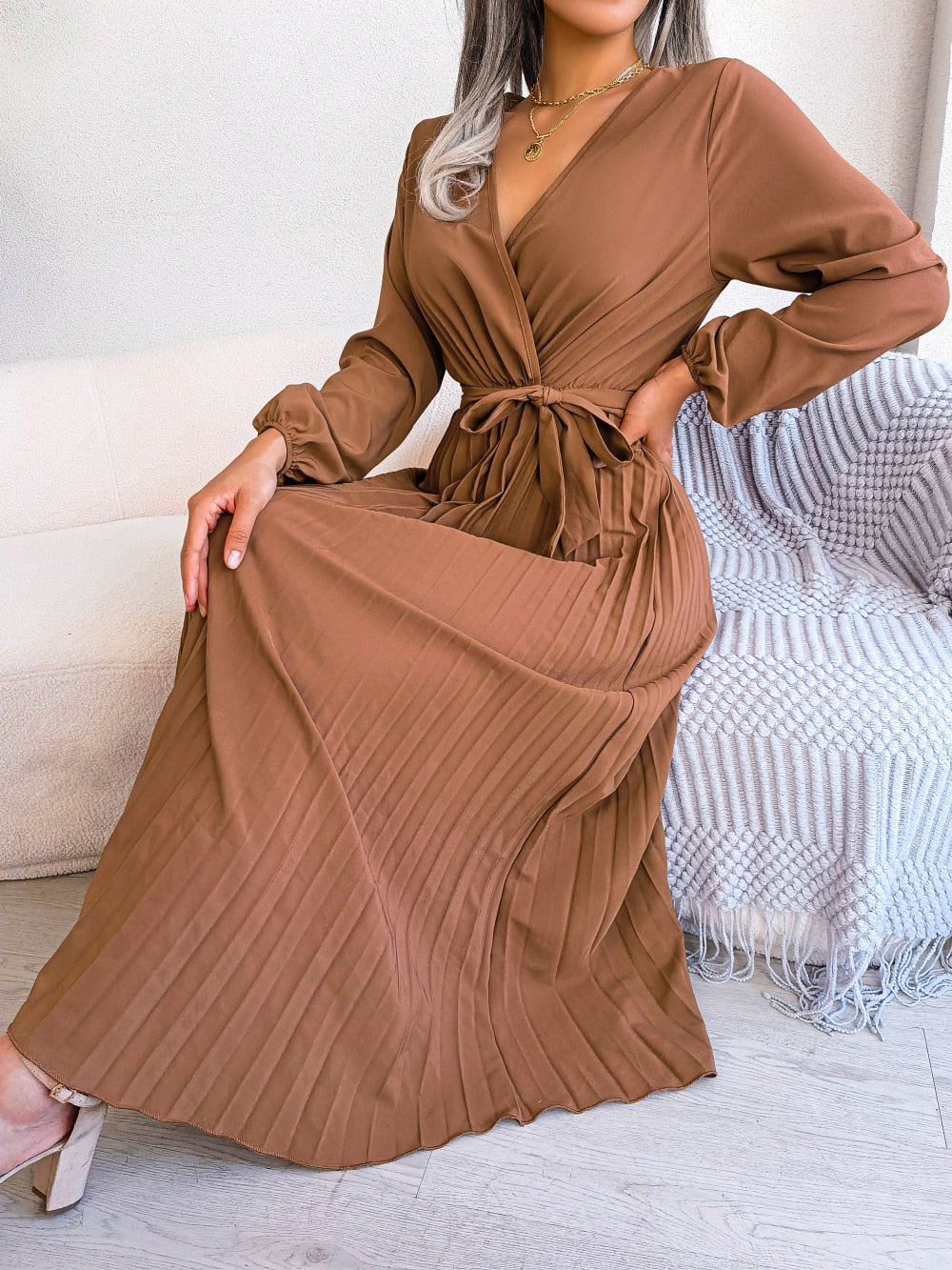 Damen Maxikleid mit plissiertem Rock und Laternenärmeln Jully