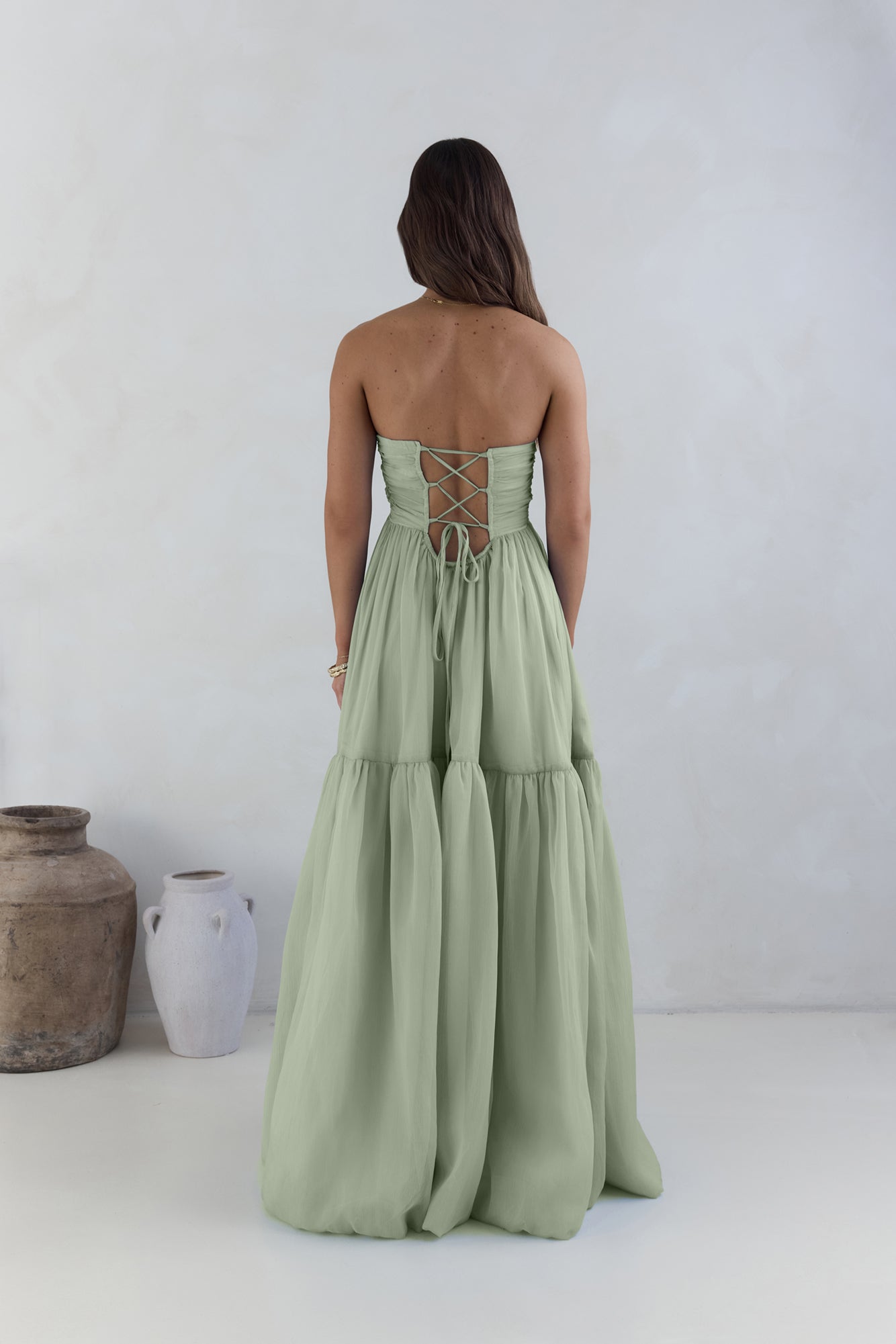 Damen Maxikleid mit trägerlosem Design in Salbei Jully