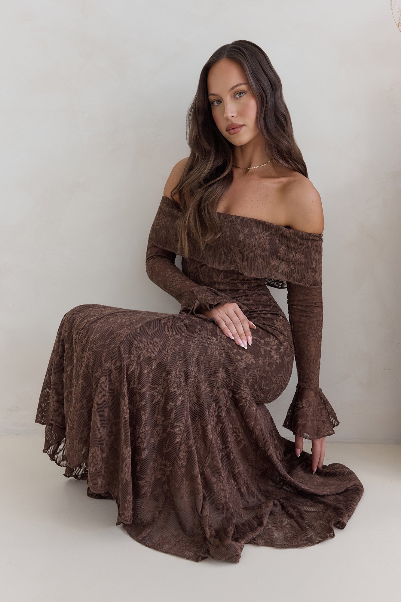 Damen Maxikleid schulterfrei mit langen Ärmeln Jully