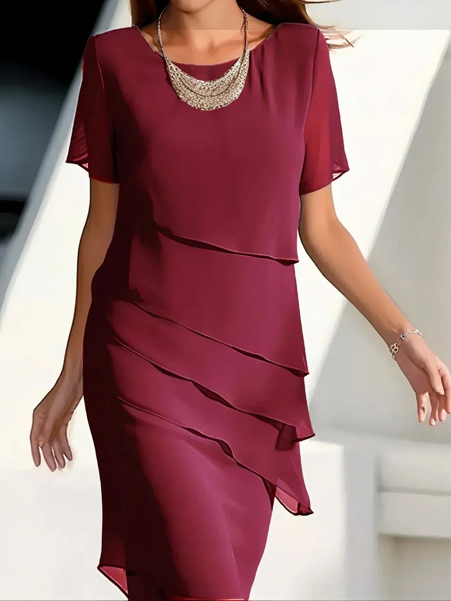 Damen Midikleid mit tailliertem Schnitt Jully