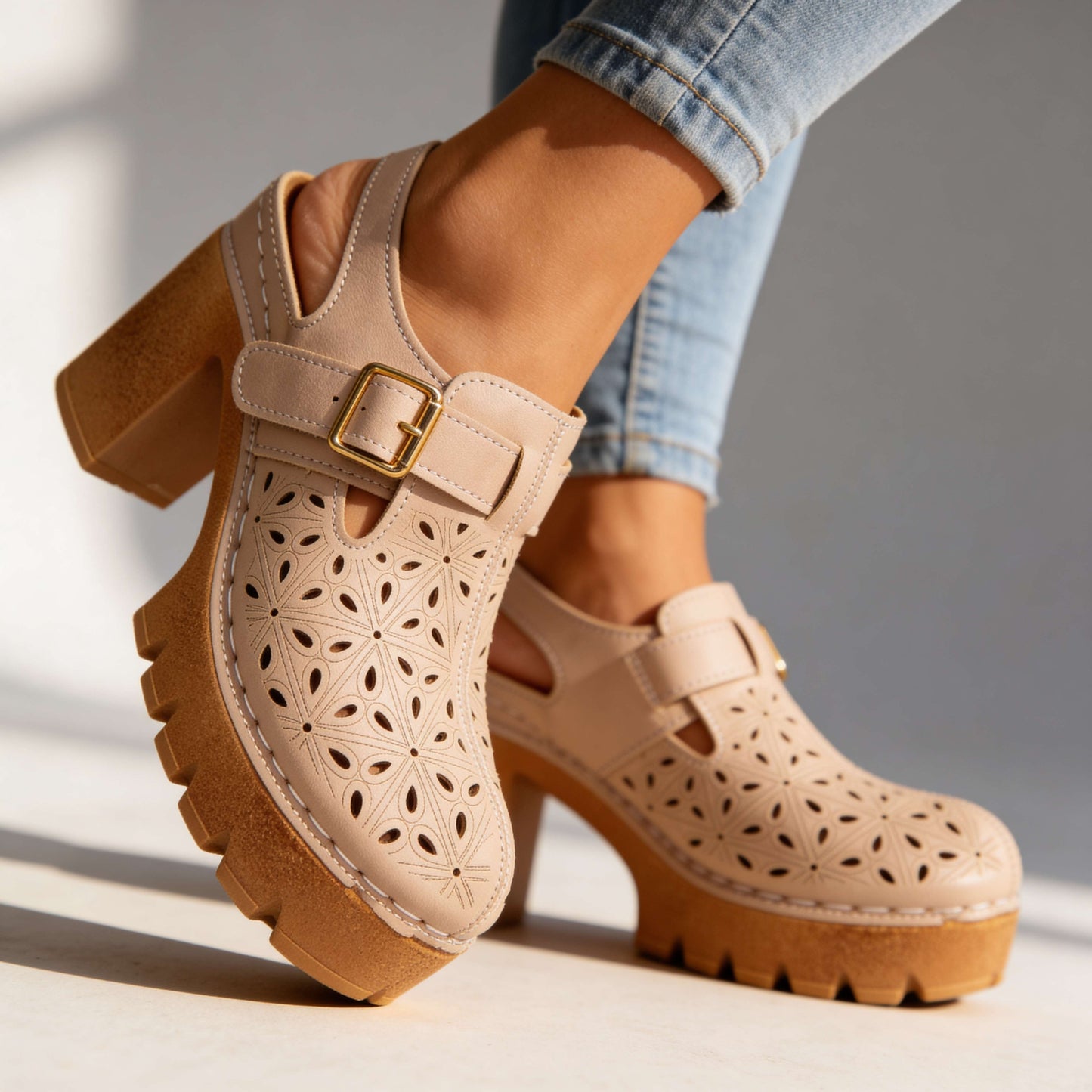 Damen Plateau-Clogs mit Verstellbarem Schnallenriemen Jully