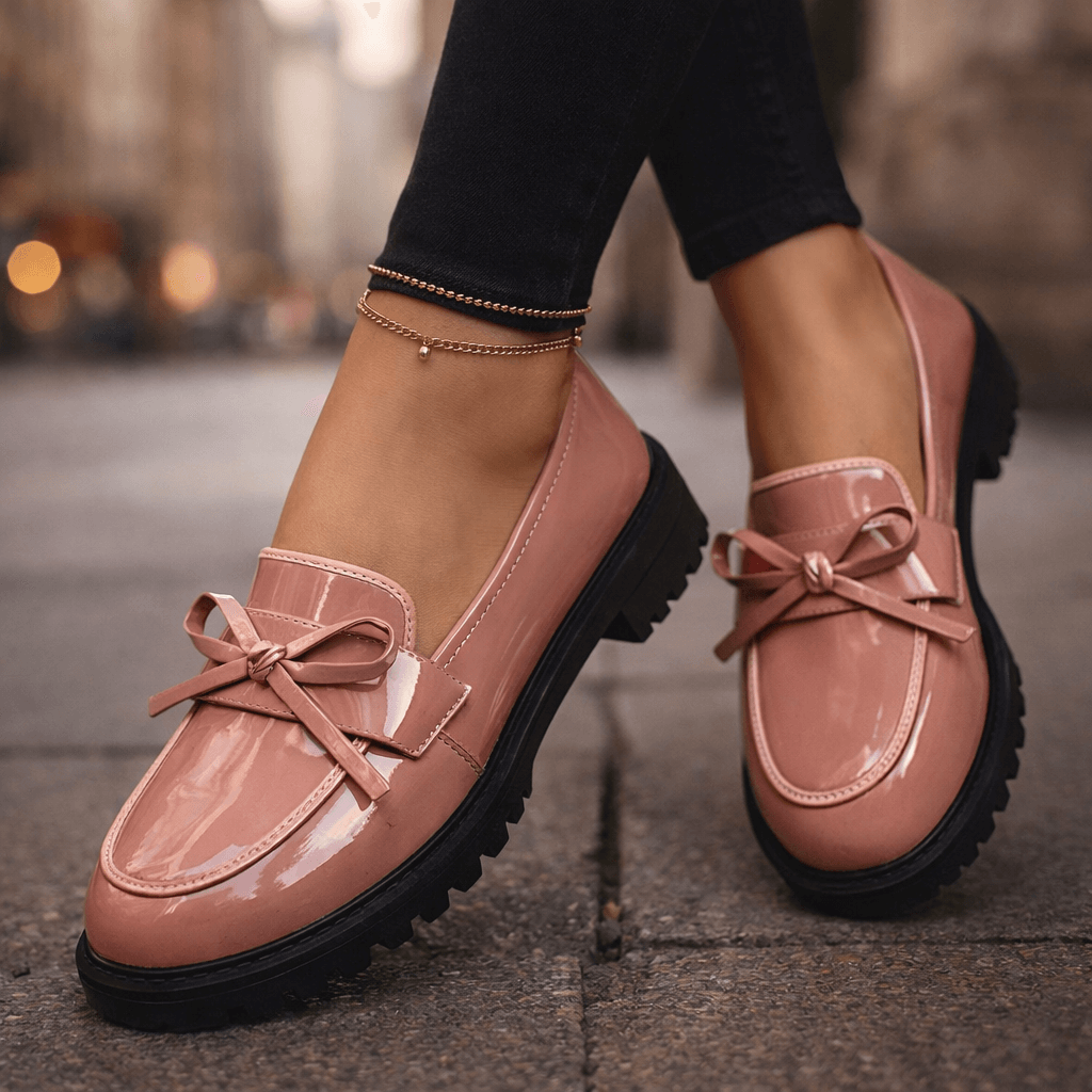 Damen Plateau-Loafer aus Hochglanzleder mit Schleifendetail Jully
