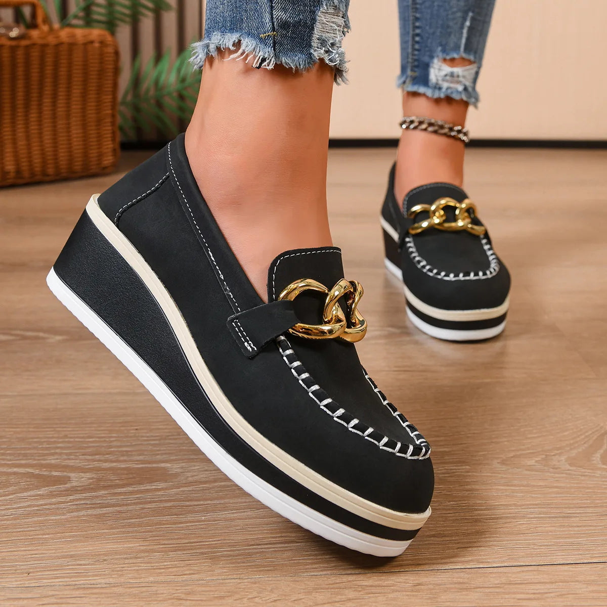 Damen Plateau-Loafer mit Goldkettendetail Jully