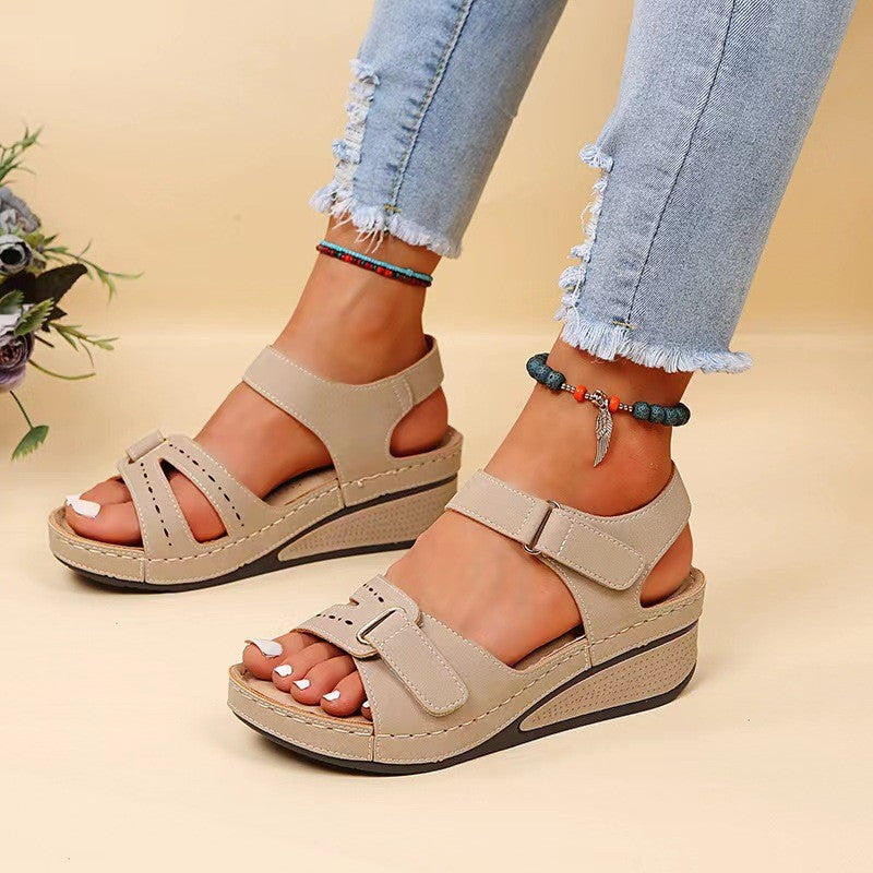 Damen Plateausandalen mit Klettverschluss für den Sommer Jully