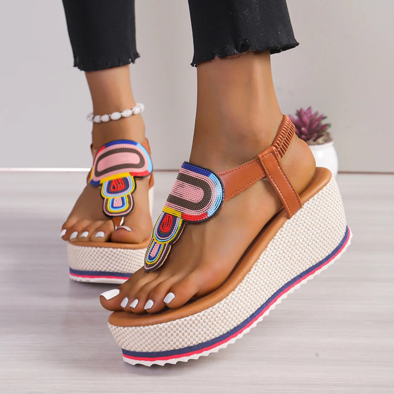 Damen Plateausandalen mit bunten Webakzenten Jully