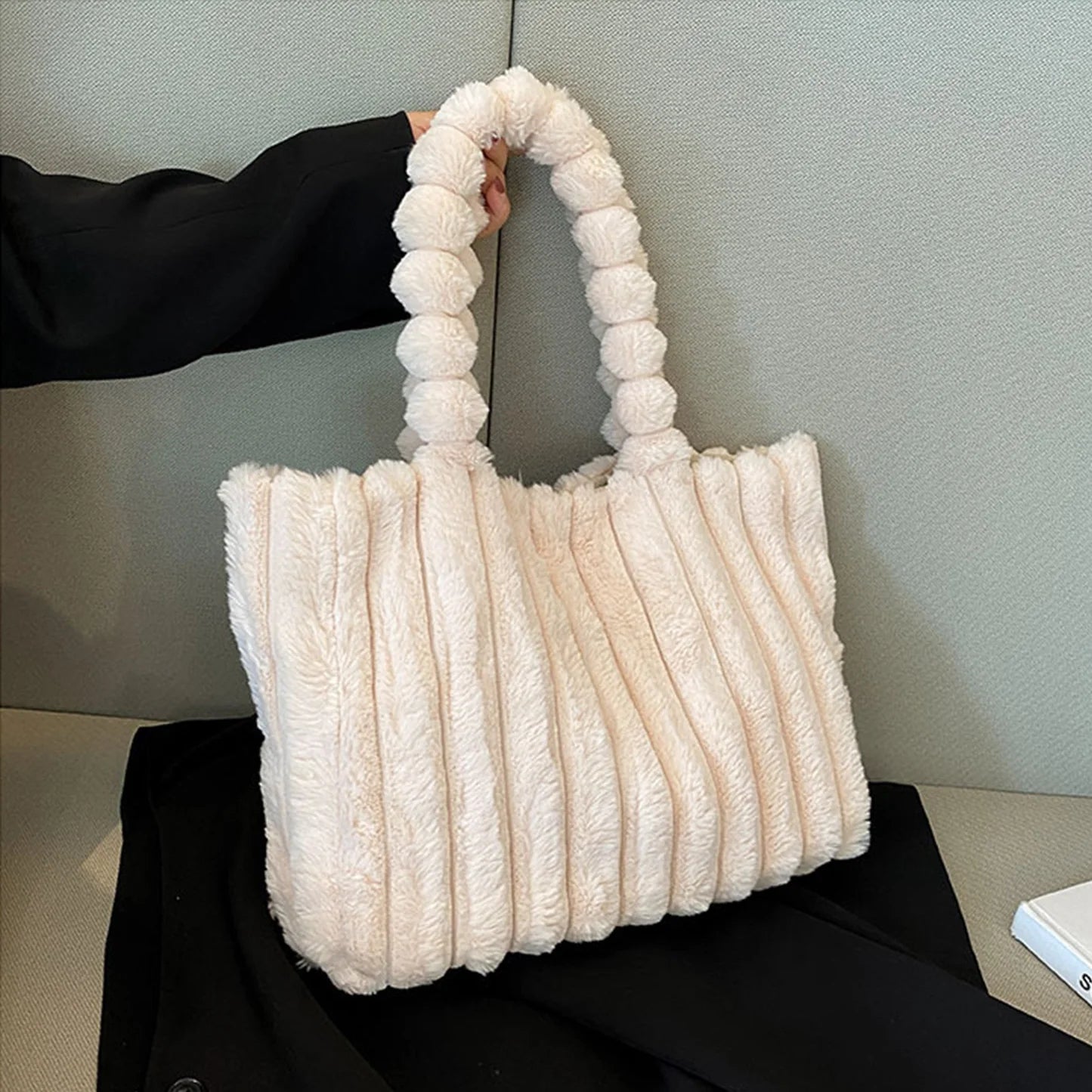 Damen Plüsch-Handtasche mit mehreren Fächern Jully
