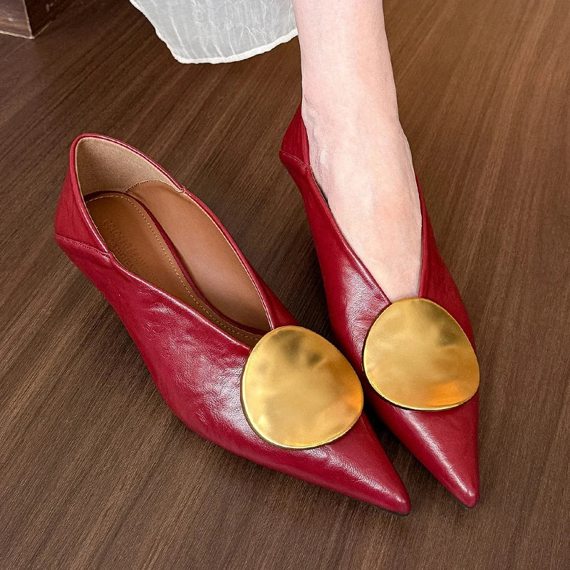 Damen Pumps mit Metallscheibendetail Jully
