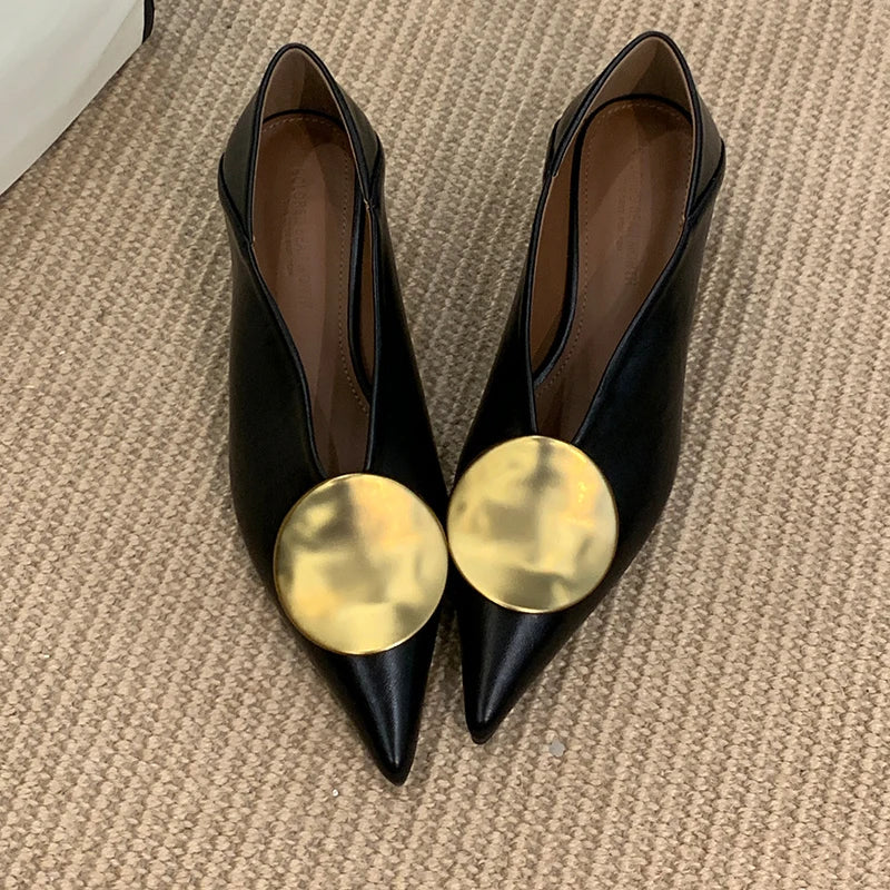 Damen Pumps mit Metallscheibendetail Jully