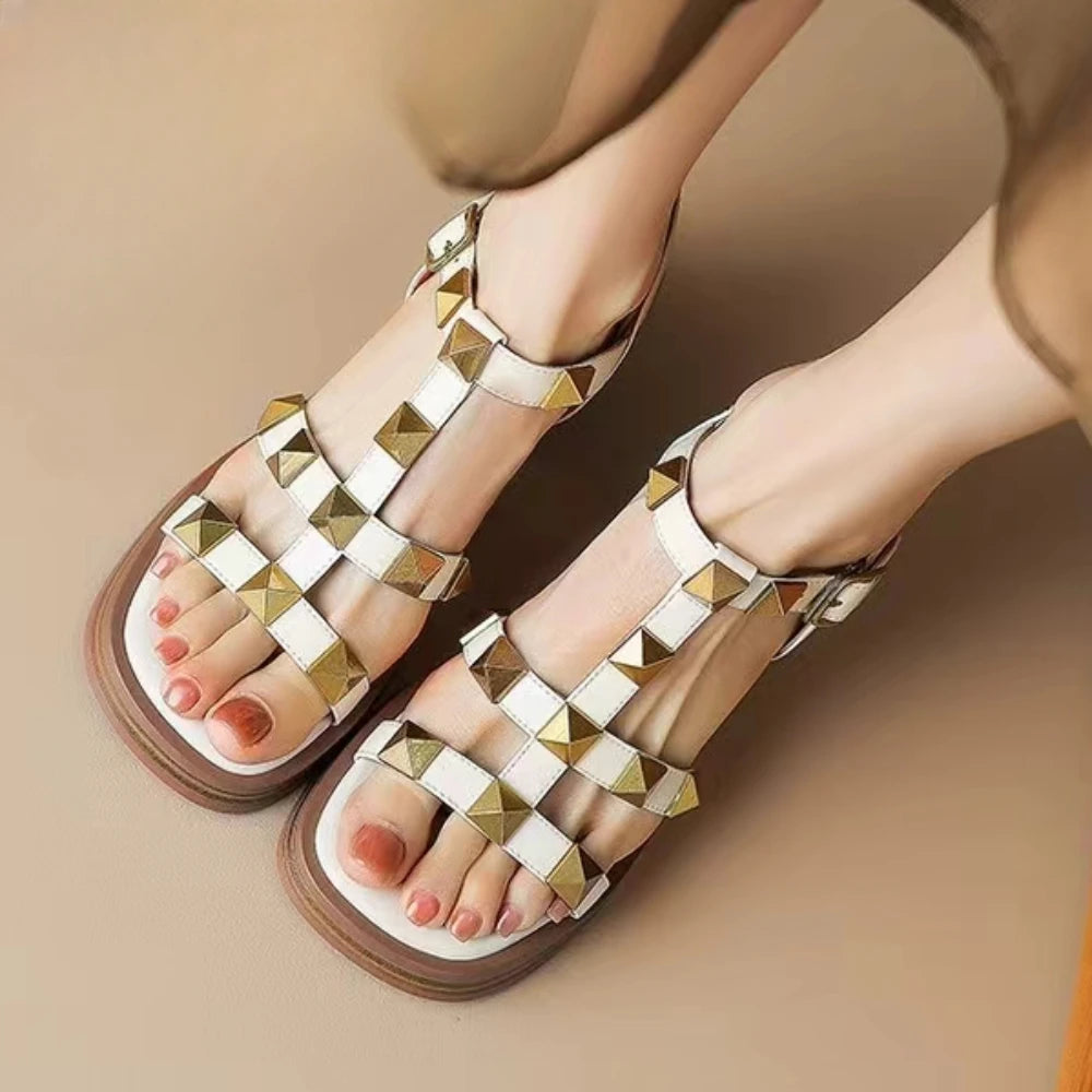 Damen Sandalen mit Blockabsatz und Nieten Jully