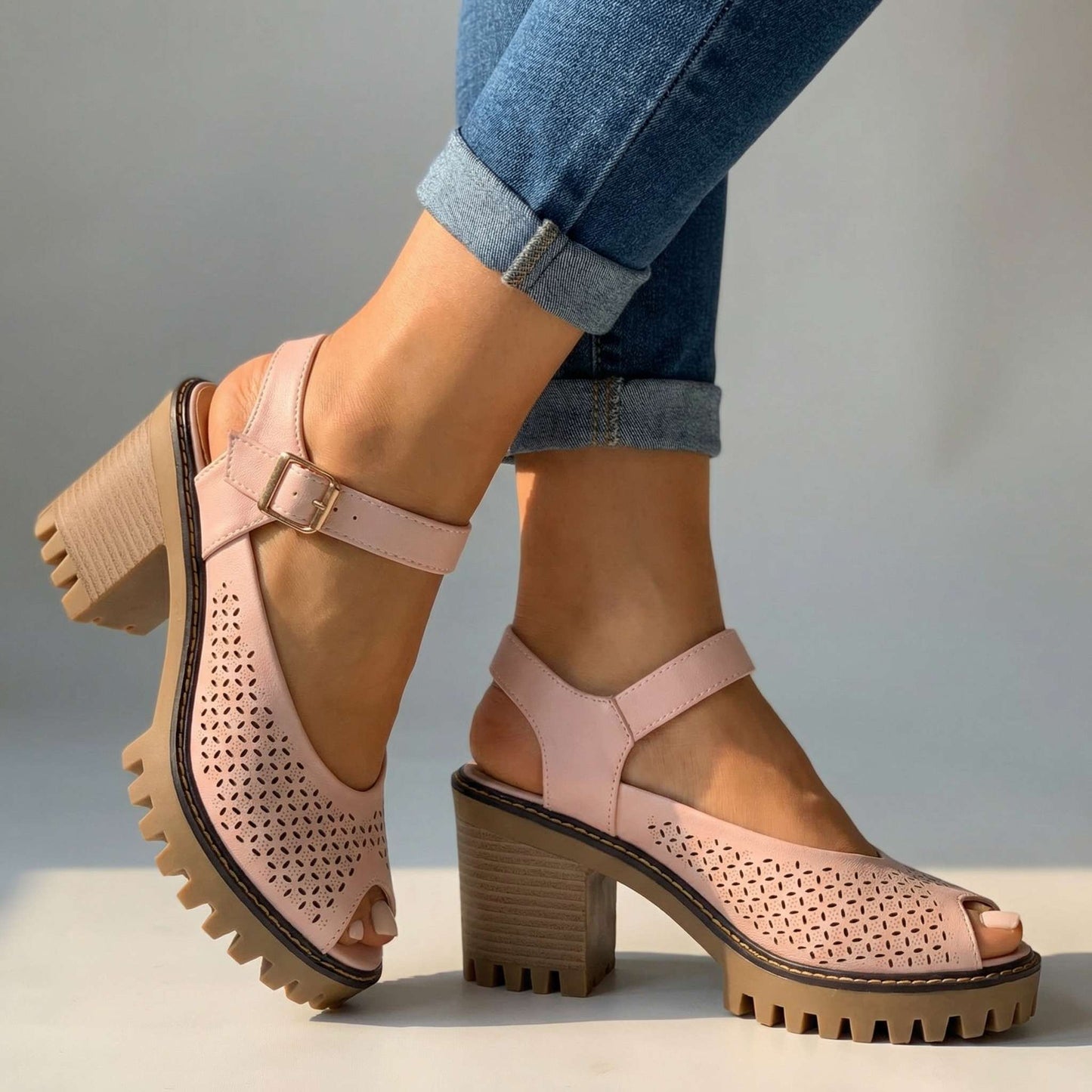 Damen Sandalen mit Blumenmuster und gepolsterter Innensohle Jully