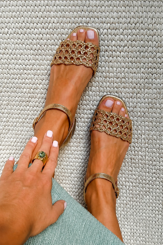 Damen Sandalen mit Cut-Out-Details in Gold Jully
