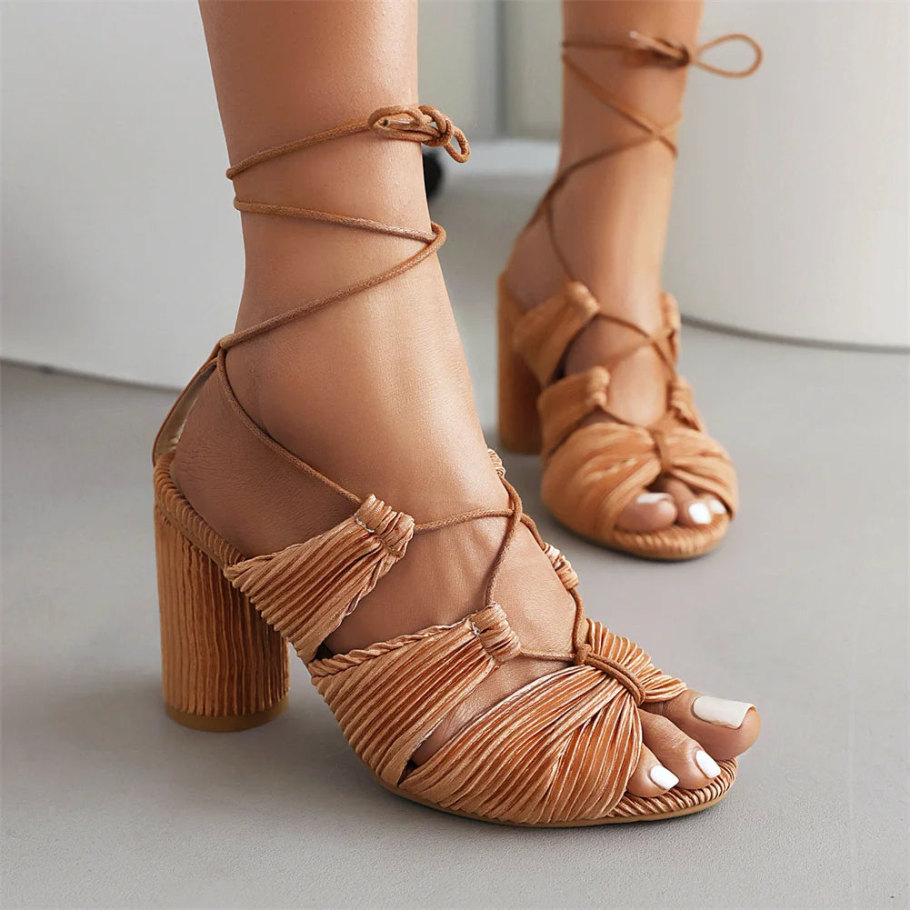 Damen Sandalen mit Knöchelbindung und Blockabsatz Jully
