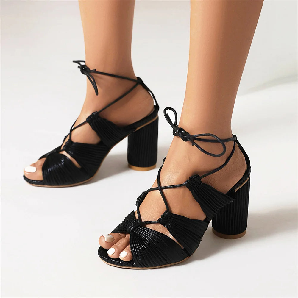 Damen Sandalen mit Knöchelbindung und Blockabsatz Jully