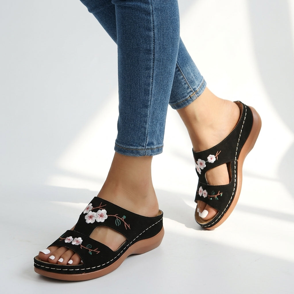 Damen Sandalen mit floraler Stickerei Jully