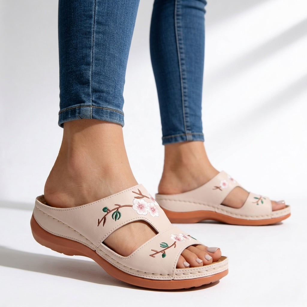 Damen Sandalen mit floraler Stickerei Jully