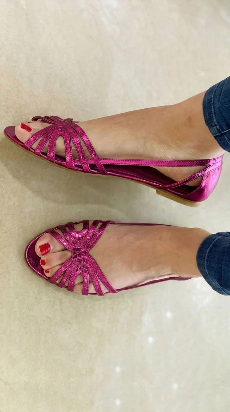 Damen Sandalen mit goldenen Riemen Jully