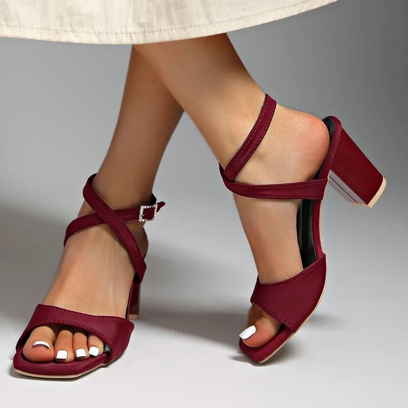Damen Sandalen mit überkreuzten Riemen Jully