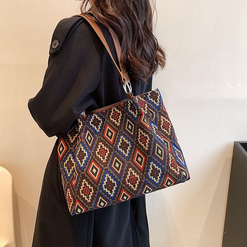 Damen Schultertasche im Ethno-Stil mit Reißverschluss Jully