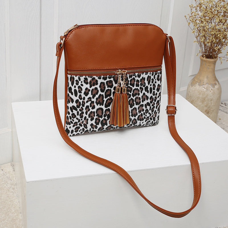 Damen Schultertasche mit Leopardenmuster und Quaste Jully