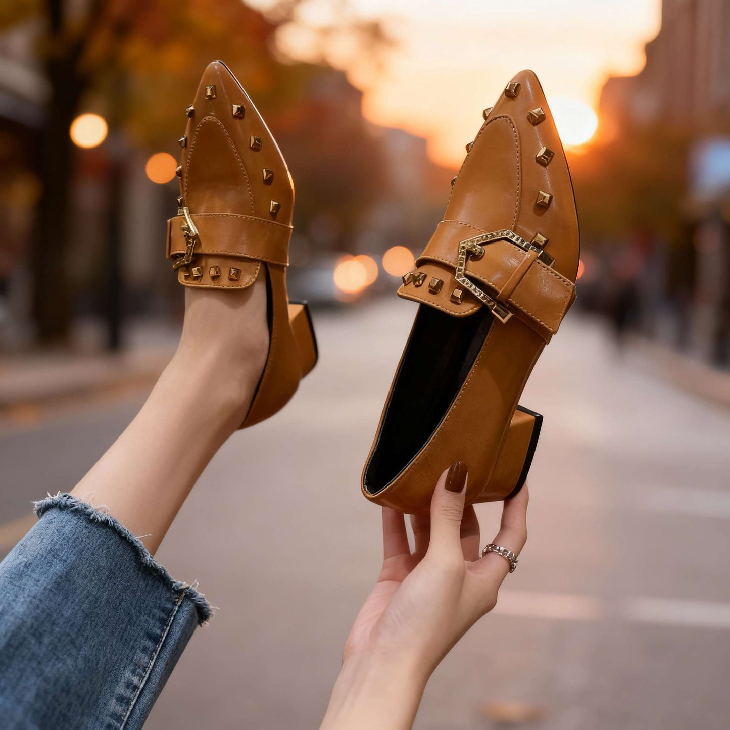 Damen Slipper aus veganem Leder mit Nieten Jully