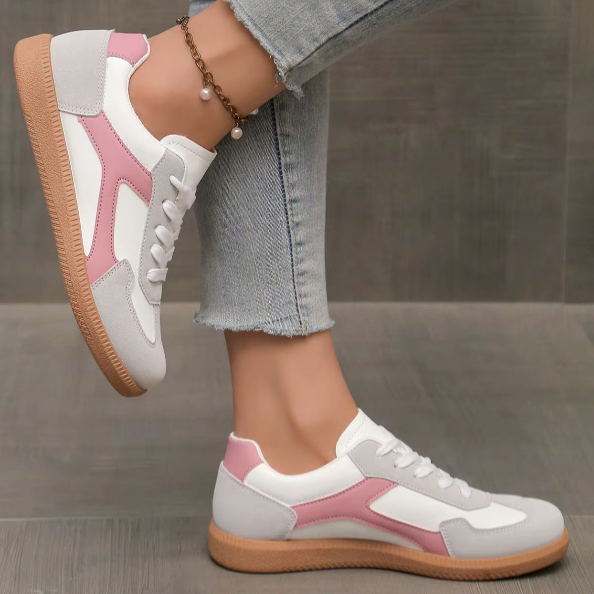 Damen Sneaker aus Leder mit gepolsterter Innensohle Jully
