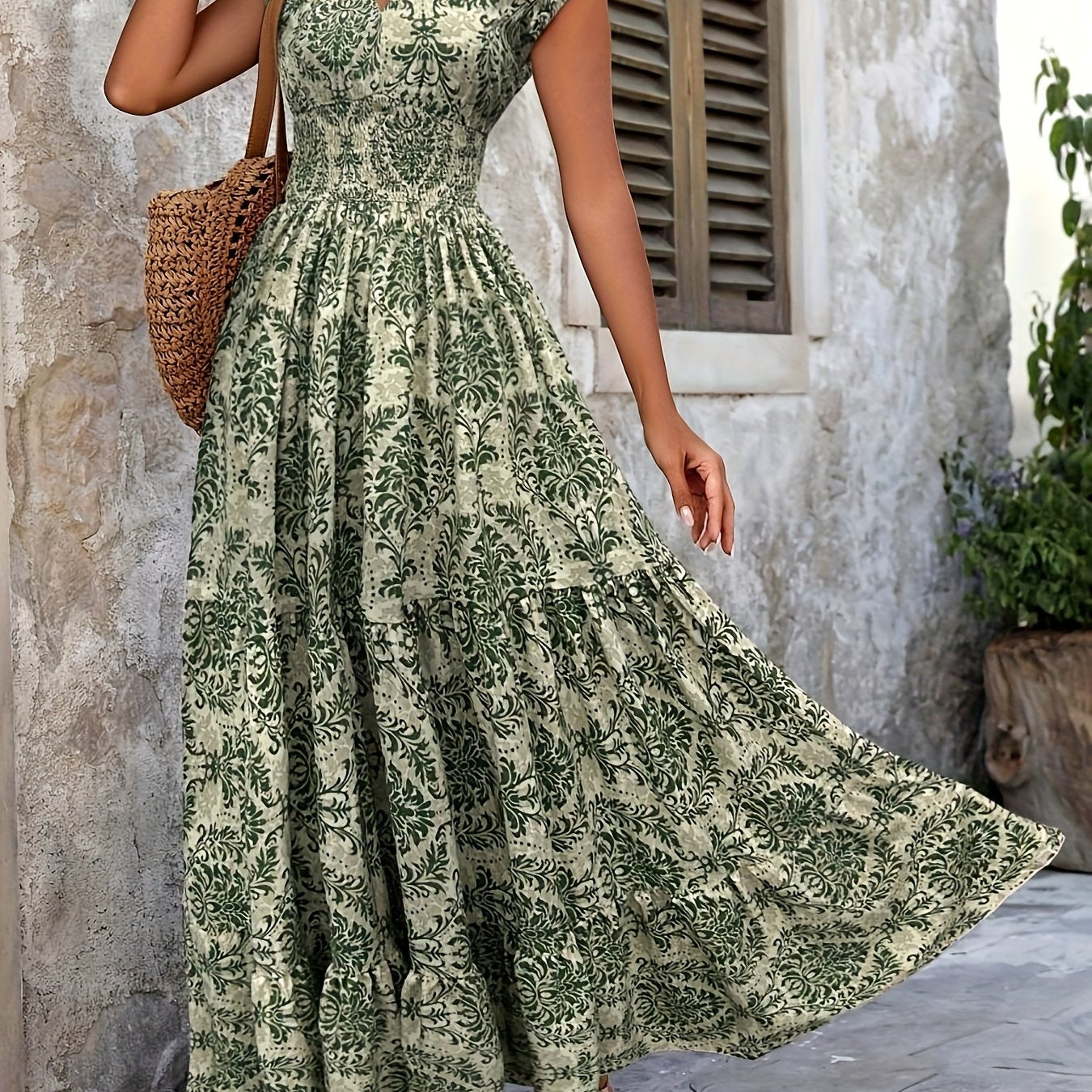 Damen Sommermaxikleid mit V-Ausschnitt und Plisseedetails Jully