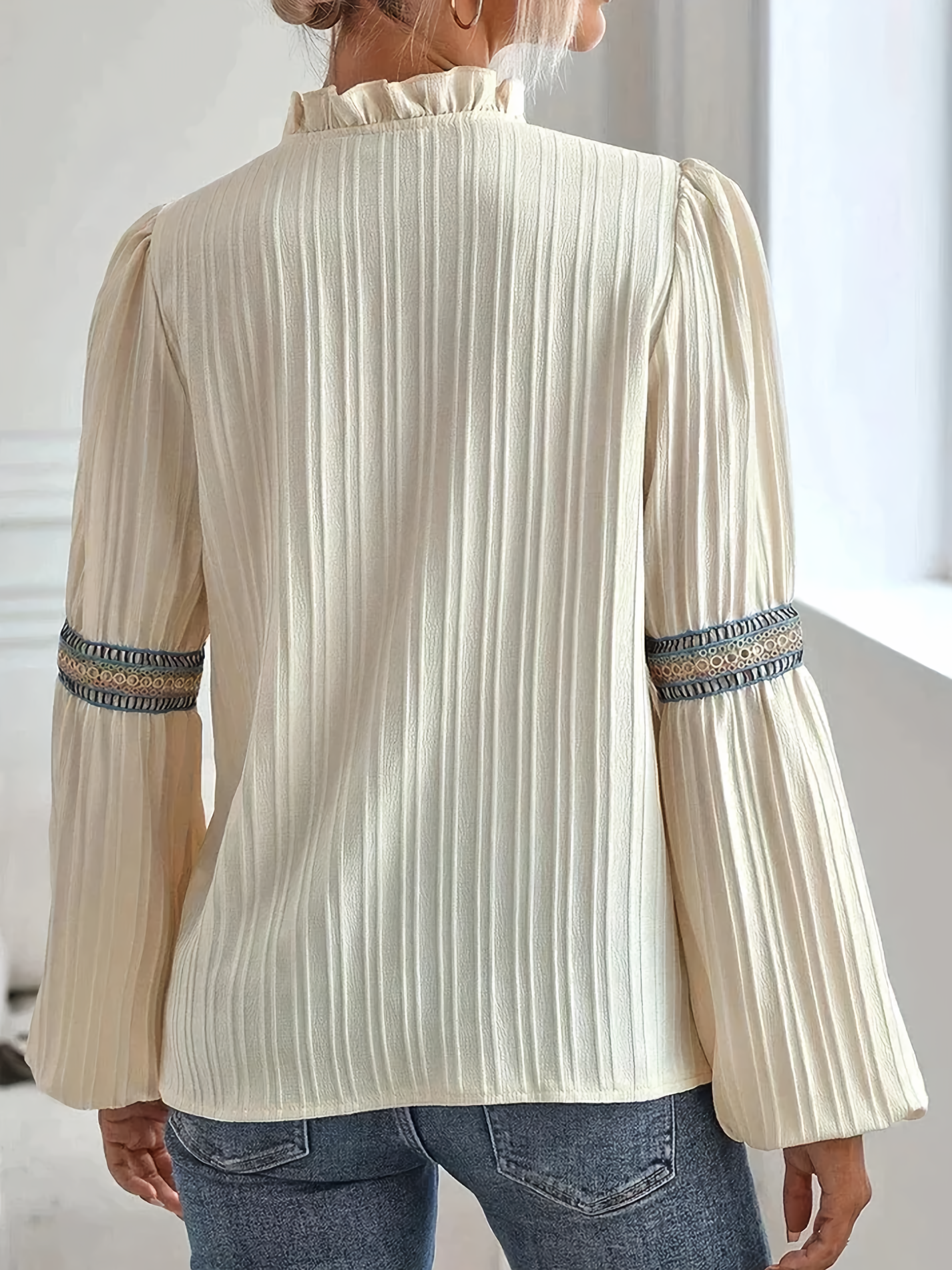 Damen Spitzenbluse mit eleganten Details Jully