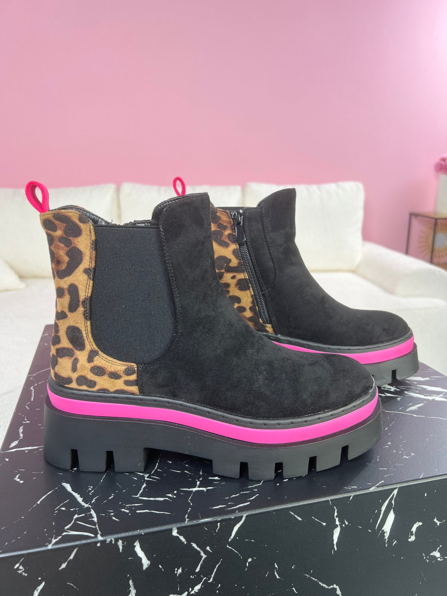 Damen Stiefeletten mit Sohlendetails aus Kunstleder Jully