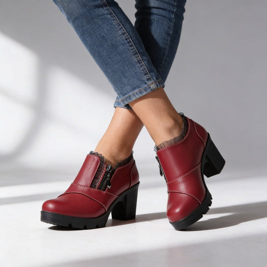 Damen Stiefeletten mit Spitze und Absatz in Schwarz Jully