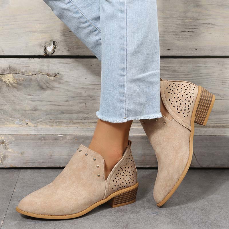 Damen Stiefeletten mit Spitze und Nieten Jully