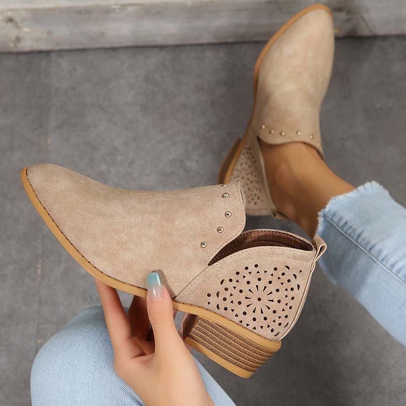Damen Stiefeletten mit Spitze und Nieten Jully
