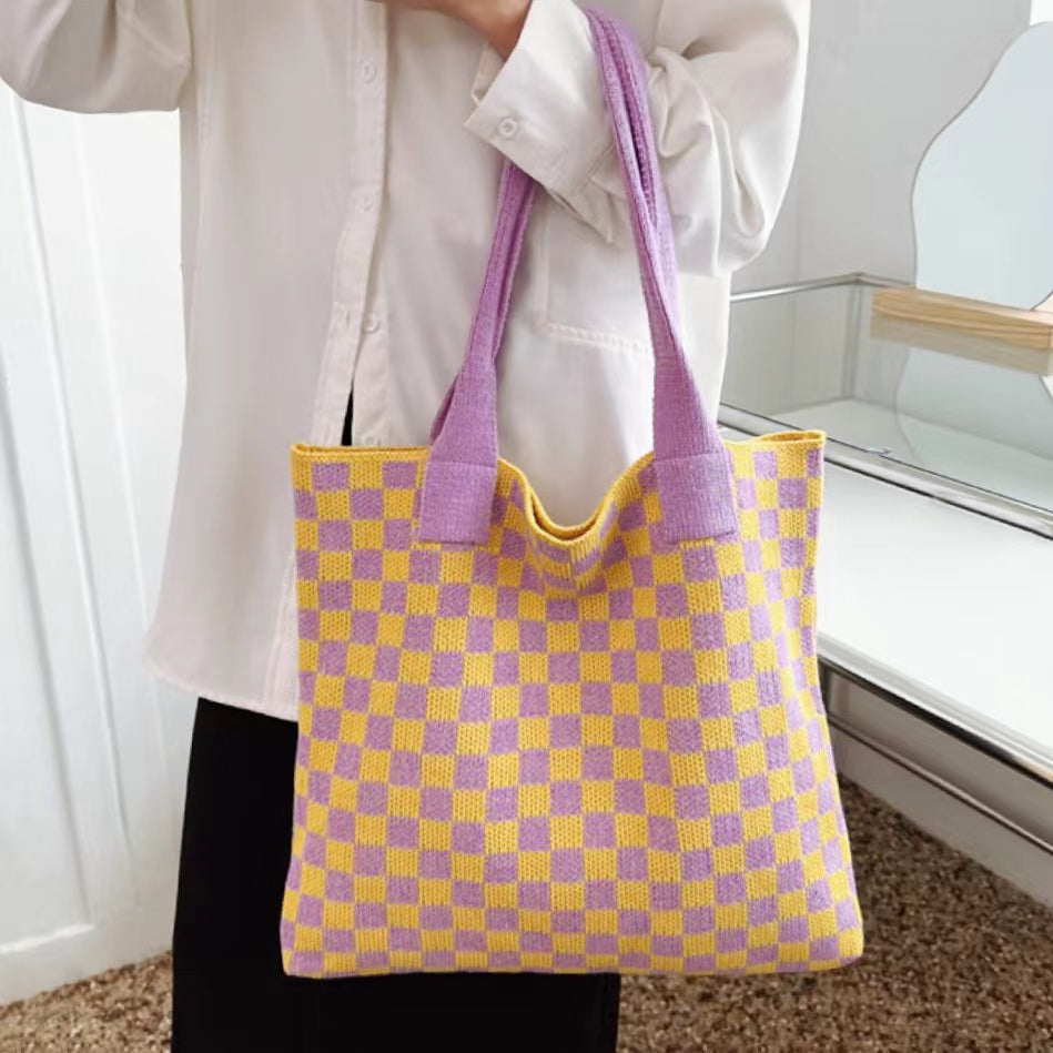Damen Strick-Tragetasche im Retro-Karo-Look Jully