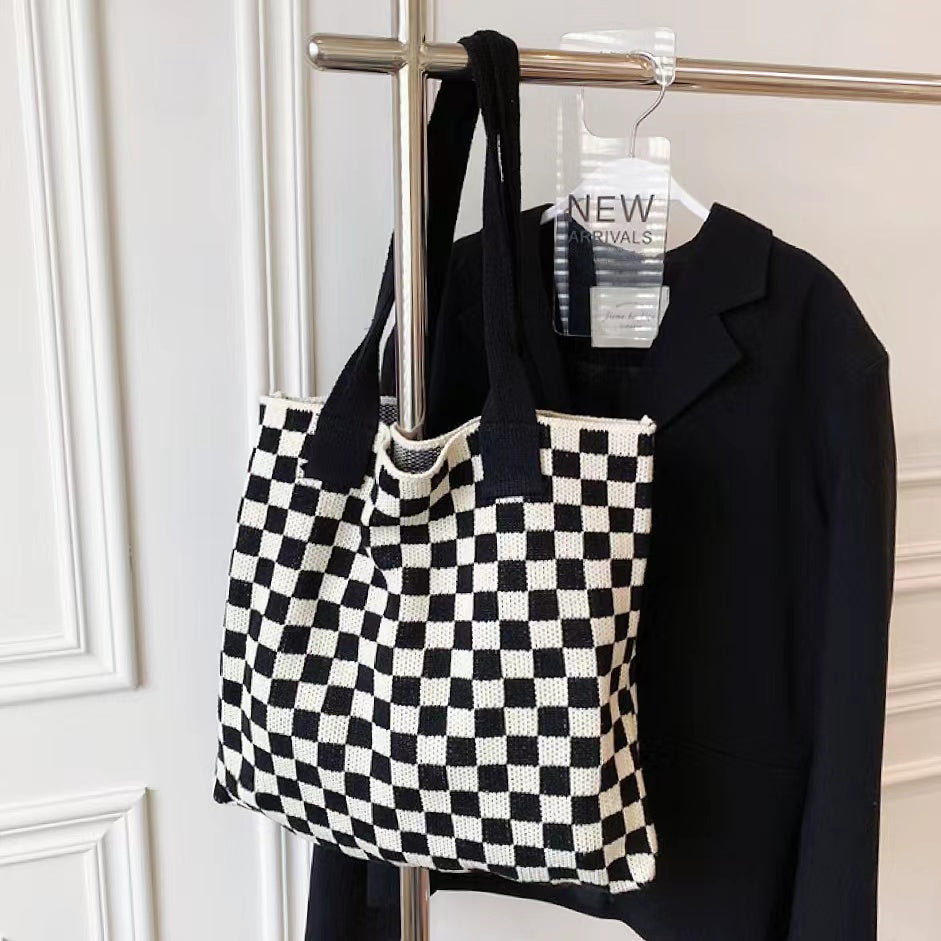 Damen Strick-Tragetasche im Retro-Karo-Look Jully