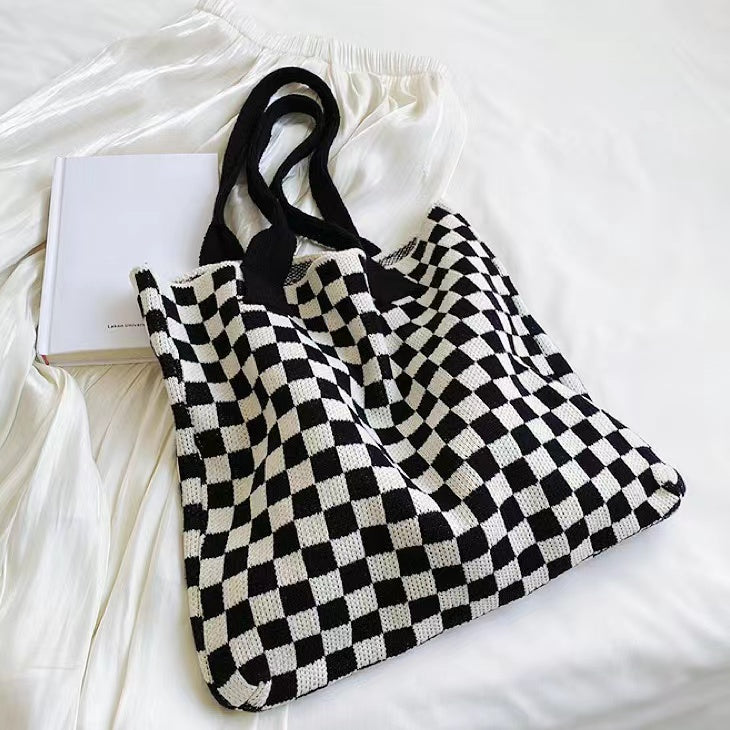 Damen Strick-Tragetasche im Retro-Karo-Look Jully