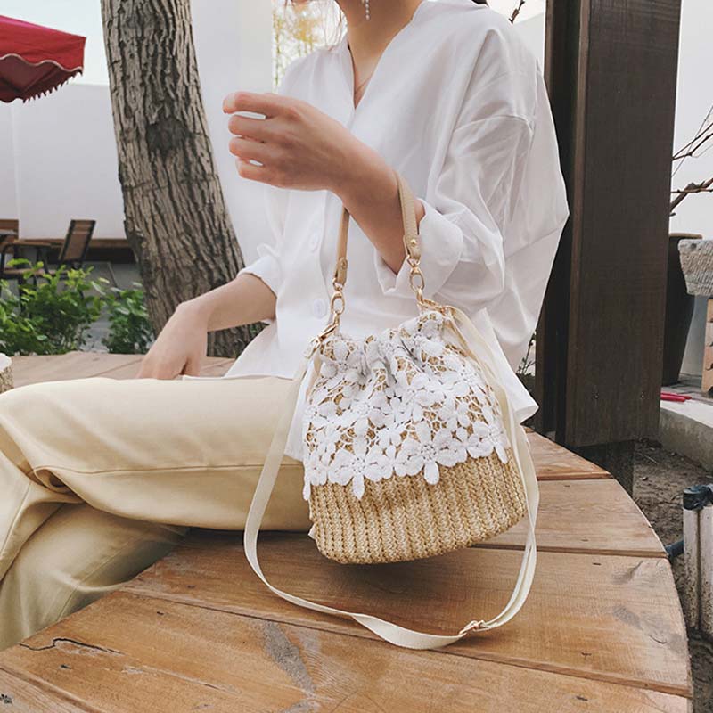 Damen Strohtasche mit Eleganter Spitze Jully