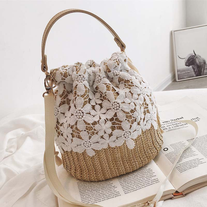 Damen Strohtasche mit Eleganter Spitze Jully
