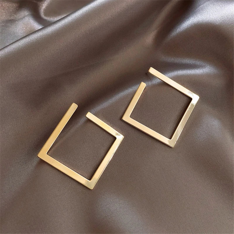Damen quadratische Creolen in Gold Jully