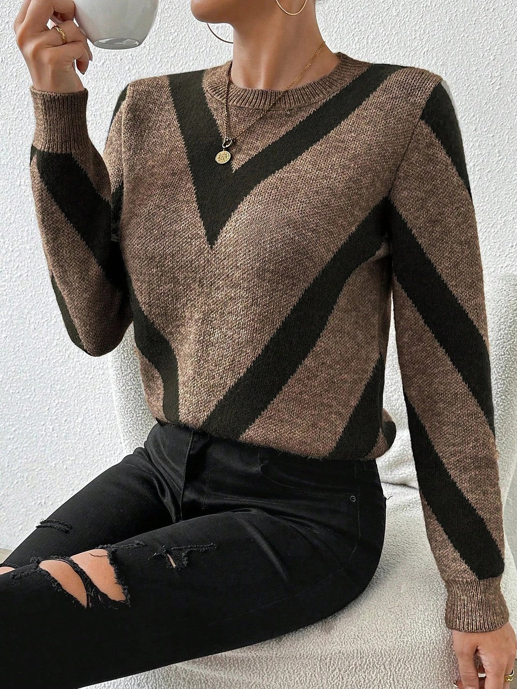 Women's Chevron Intarsia Pullover Sweater Ribbed Cuffs